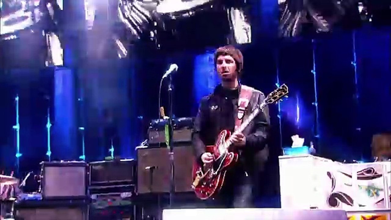 Oasis - Live Manchester 2005 HD Full Concert 10