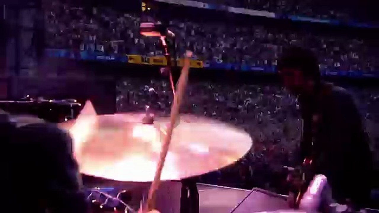 Oasis - Live Manchester 2005 HD Full Concert 11