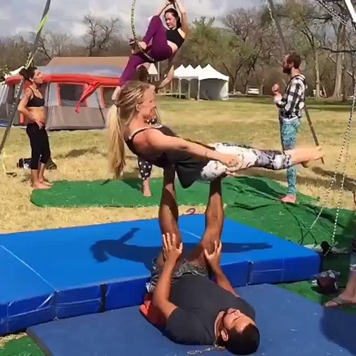 CosmoBody - Human Trampoline...