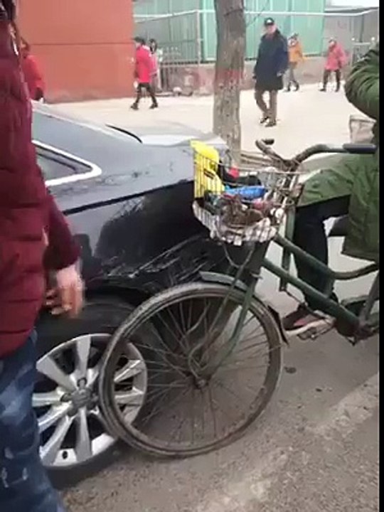 kya bat hai dolat mand ho to asa