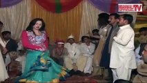 Pakistani punjabi desi mujra dance girl