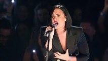 Demi Lovato & Brad Paisley Sing Emotional Stone Cold Rendition At iHeartRadio Music Awards 2016