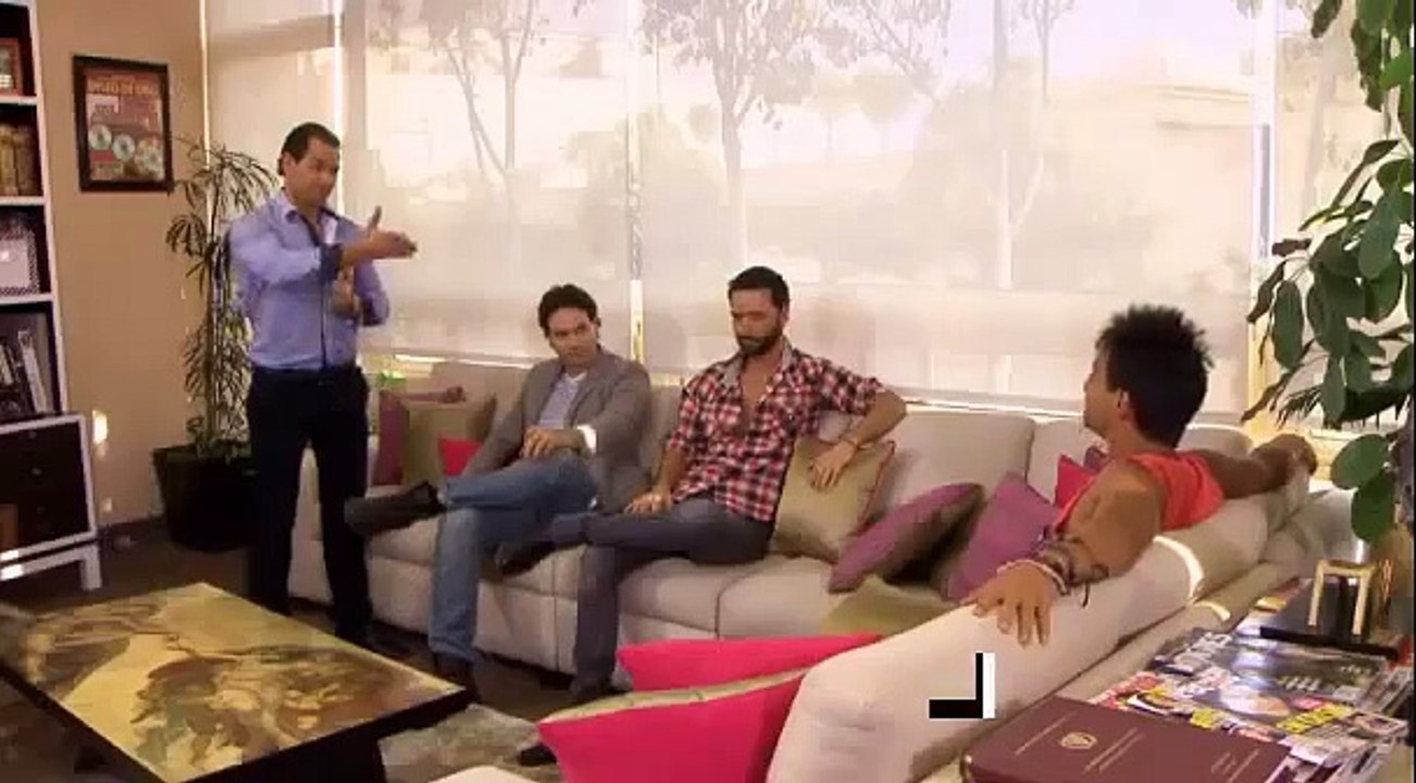 Escenas de Ariel Prieto(@prieto_ariel)en la Telenovela "QUÉ POBRES TAN RICOS"