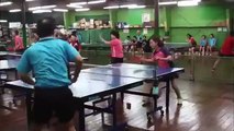 Joven Capta Peculiar Escena Cuando Filmaba Un Partido De Ping Pong