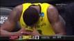 Ces joueurs de Basketball pleurent comme des madeleines.. Championnat Universitaire Américain NCAA