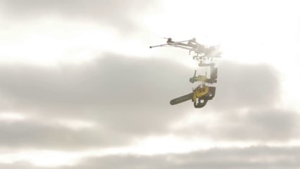 Une tronçonneuse sur un Drone... Voici le Drone Tueur !!