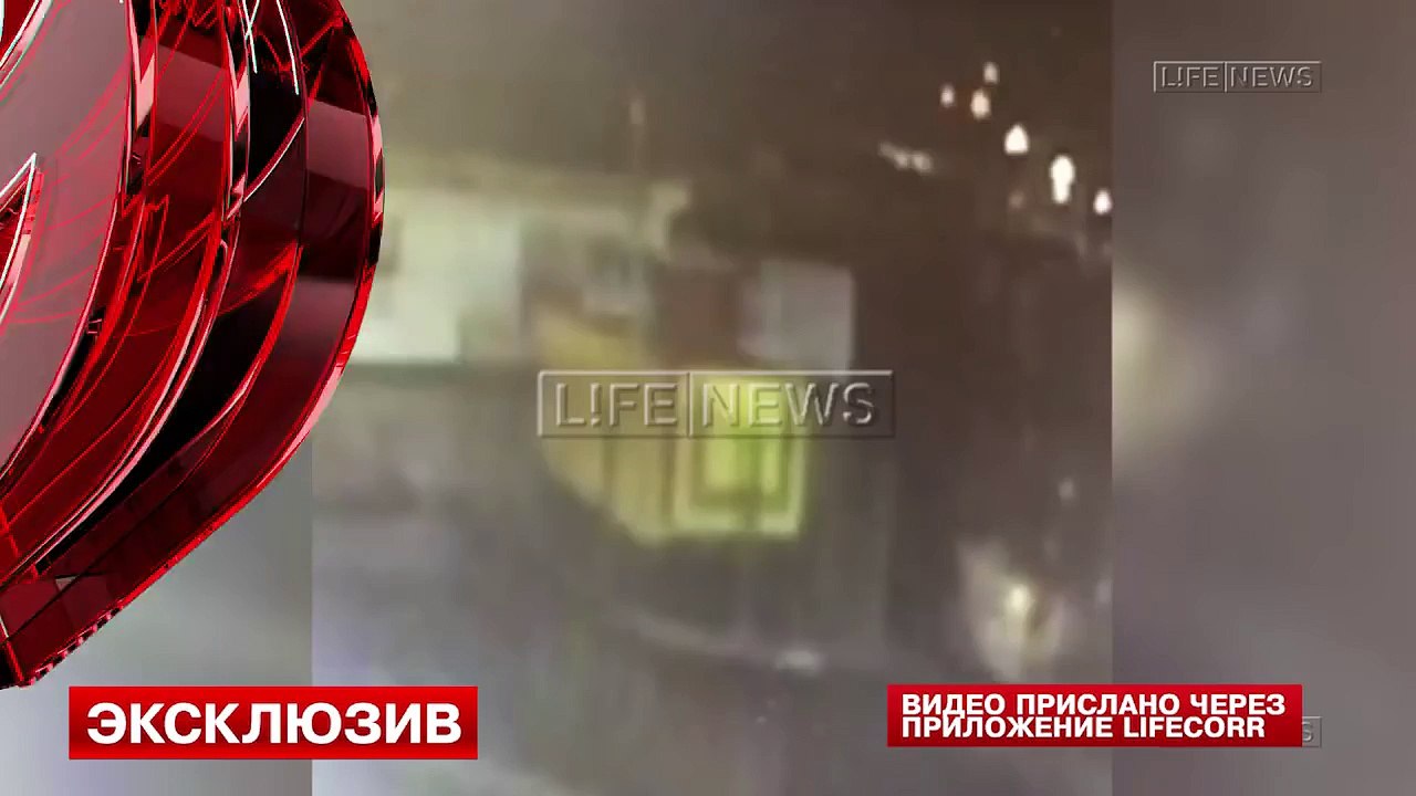 Момент крушения «боинга» в Ростове попал на видео. (3 е видео с другой камеры)