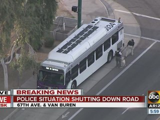 Police situation shuts down two buses