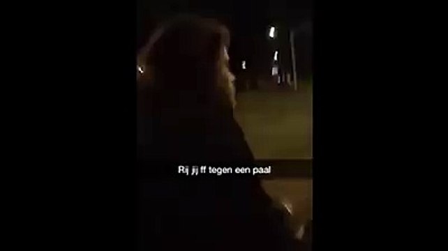 Toujours regarder devant soit surtout quand on matte une fille