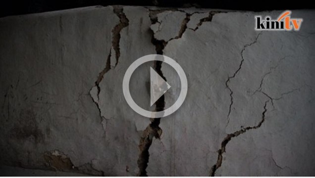 Banjir, tanah runtuh di Pakistan, beribu-ribu terperangkap