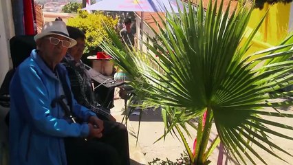 Urban Mountain Bike Racing In the Streets of Valparaíso