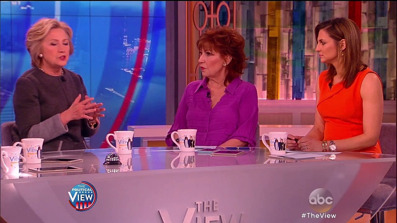 Hillary Clinton Says Megyn Kelly is a "Superb Journalist"