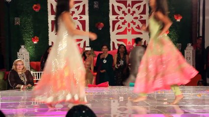 MEHNDI - Sisters Dance Performance on Wedding songs - 2016