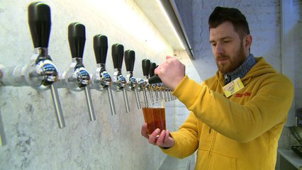 A Moscou, la bière artisanale fait des adeptes