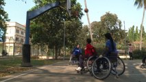 Au Cambodge, des basketteuses handicapées défient les préjugés