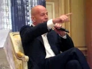 BRUCE WILLIS IS HARD BUT FUN