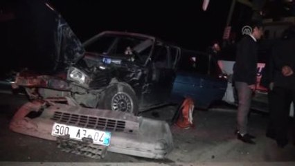 Yolcu Otobüsü ile Otomobil Çarpıştı: 2 Yaralı