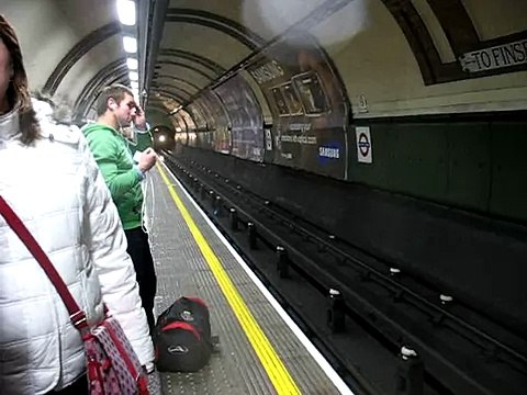 Piccadilly Line tube train