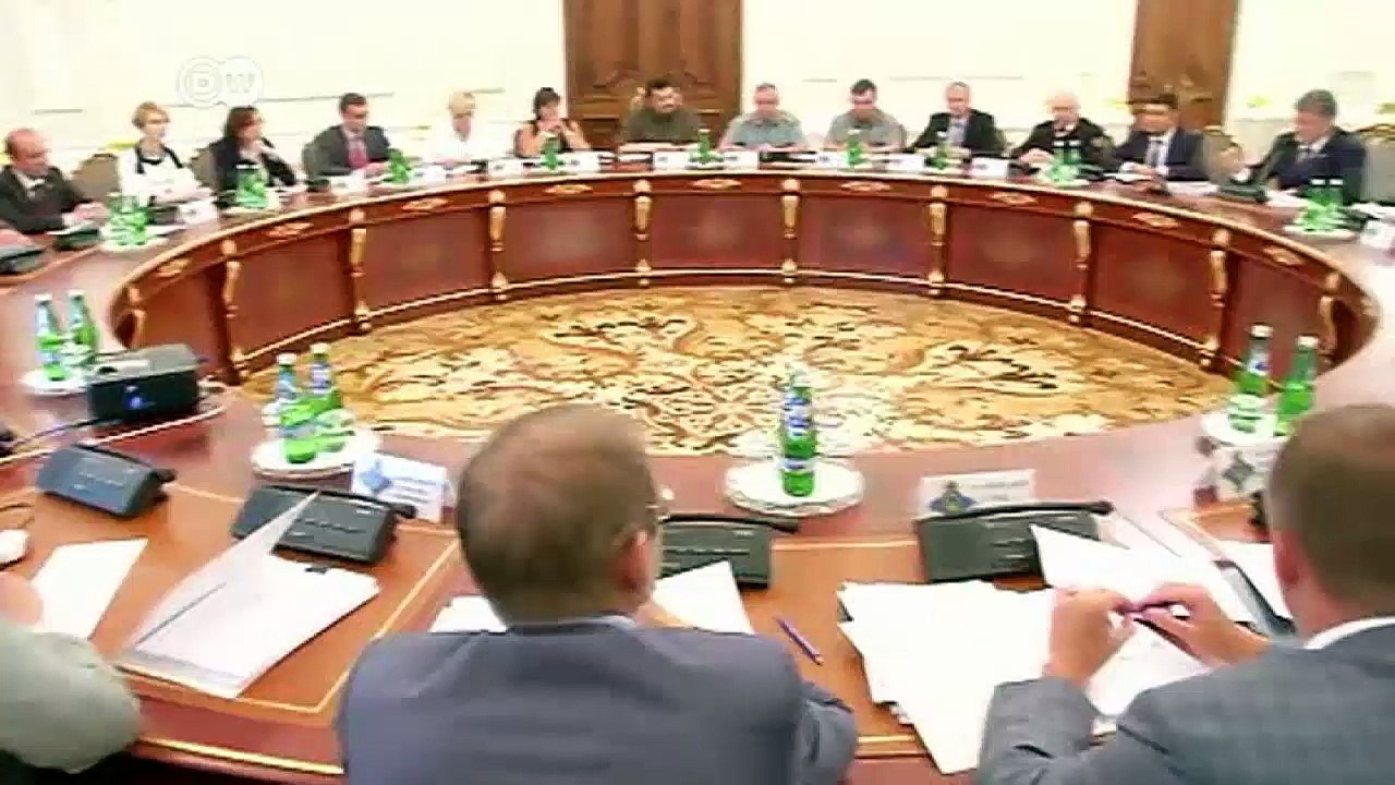 Island: Proteste gegen Ministerpräsidenten | DW Nachrichten