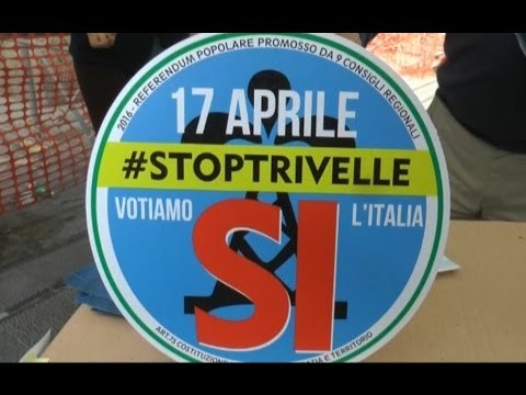 Napoli - Referendum, in piazza i No triv per il Sì (04.04.16)
