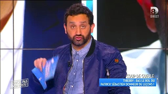 TPMP : Cyril Hanouna reçoit un SMS de sa femme en plein direct - Regardez