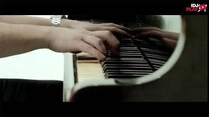 MILOS VUJANOVIC - RANJENI LAV