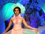 Đàm Vĩnh Hưng nhảy như Lên Đồng cùng siêu mẫu Thanh Hằng | Fashion Show