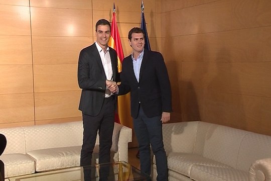 PSOE, Podemos y C's se reunirán este jueves