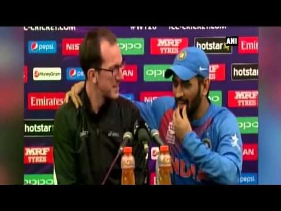 Amazing Response from Dhoni when asked about hi...