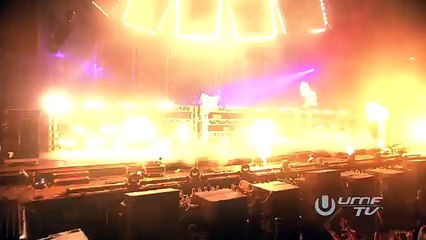SKRILLEX LIVE @ ULTRA MUSIC FESTIVAL 2015 11