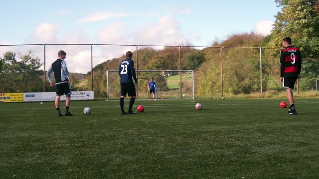 Ibrahimovic VS Ronaldo - Boot Battle - Nike Mercurial Vapor X vs Superfly IV Test & Review