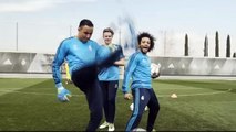 Keylor Navas' impressive 'scorpion kick'