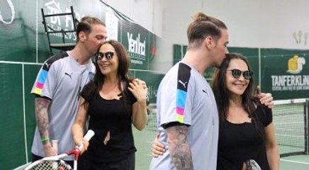 Avşar ve Sinan Akçıl'dan Ebru Şallı'ya Gönderme