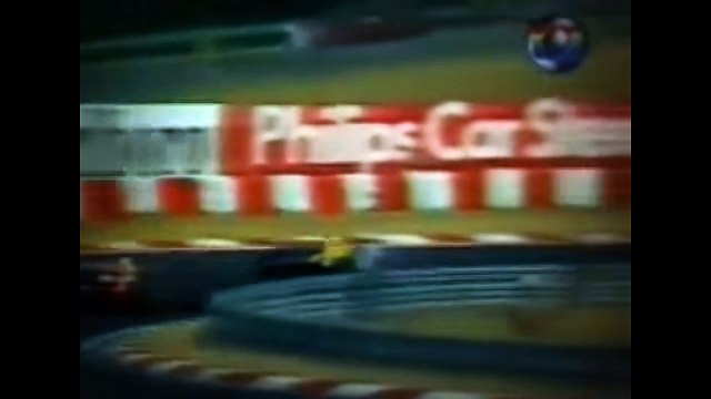 Formula 1 1990 Hungarian Grand Prix - Hungaroring - Thierry Boutsen vs Ayrton Senna