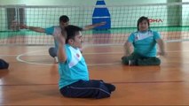 Fethiye'de Engelli Sporcular, Türkiye Oturarak Voleybol Ligi'ne Hazırlanıyor