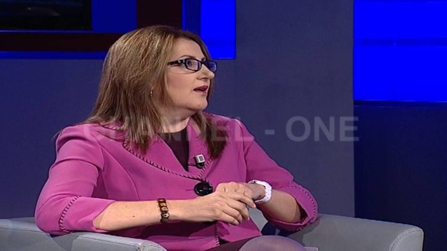 Tema: “Gara për rektor në universitetin e Tiranës”