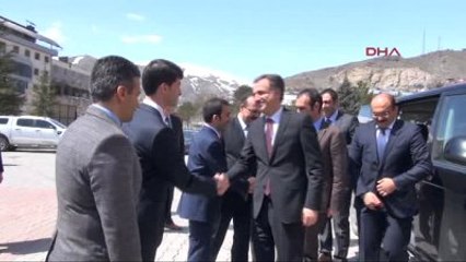 Hakkari Kalkınma Bakanı Yardımcısı Çoşkun, Hakkari Üniversitesi'nde