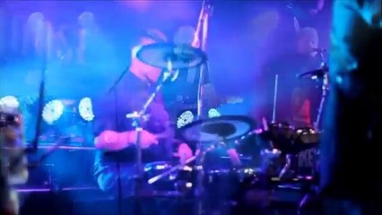 Shake up the Dance Floor with Live Music for your Wedding