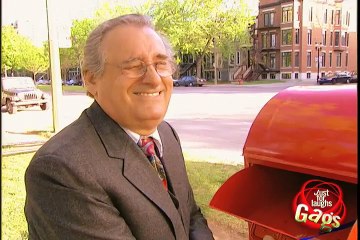 Dog Trapped in Mailbox Gag