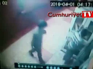 Pide çaldı diye Suriyeli çocukları sopalarla dövdüler