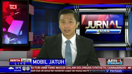 Mobil Kijang Terjun Bebas dari Lantai 3 Plaza Centris