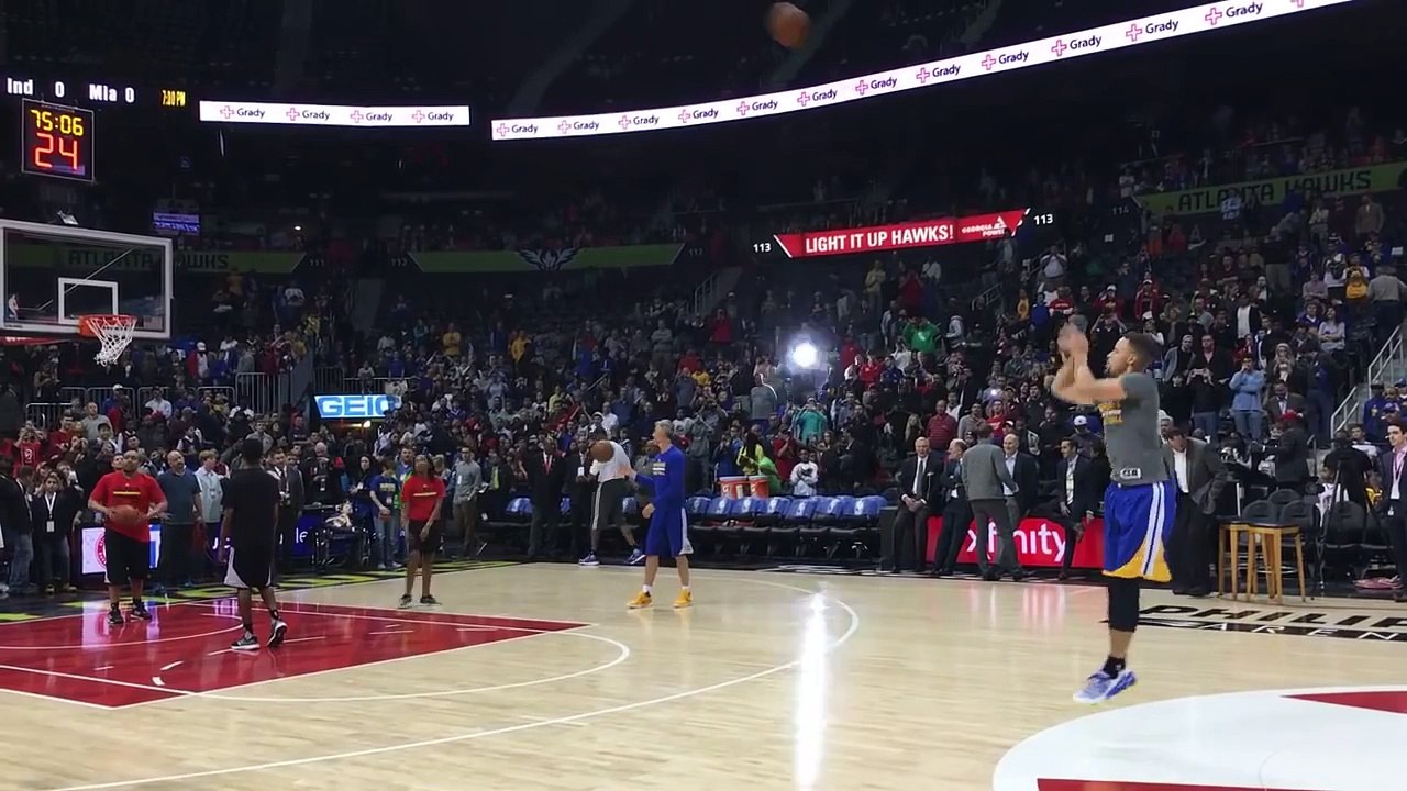 Curry on a roll from the half-court logo