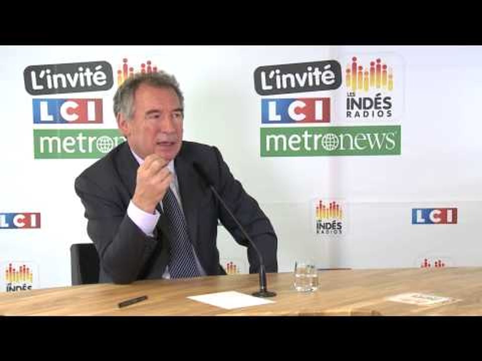 François Bayrou : Le « virage à droite » de F. Bayrou selon JL Borloo