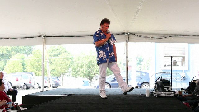 Dennis Soileau sings 'Honky Tonk Angel' Elvis Week 2015