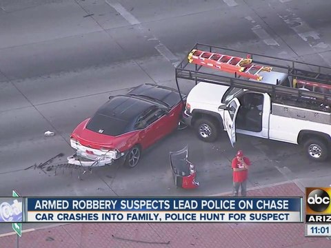 Armed robbery suspects lead police on chase in Peoria