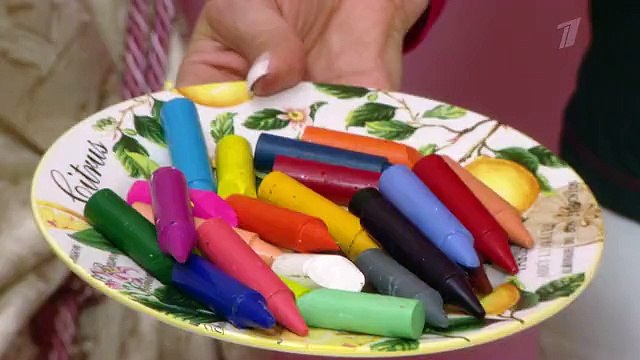 Яркая толстовка от Ольги Никишичевой