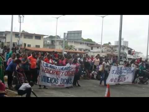 #NacionalCri Exigen viviendas dignas para Paso Blanco | Critica bit.ly/24OL49a