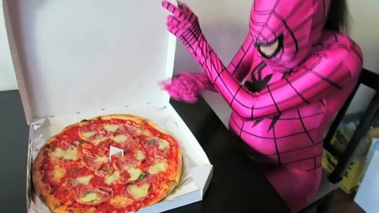 SPIDERMAN vs SPIDERGIRL- PIZZA PRANK WITH SPIDERS - Funny SuperHero Movie in Real Life