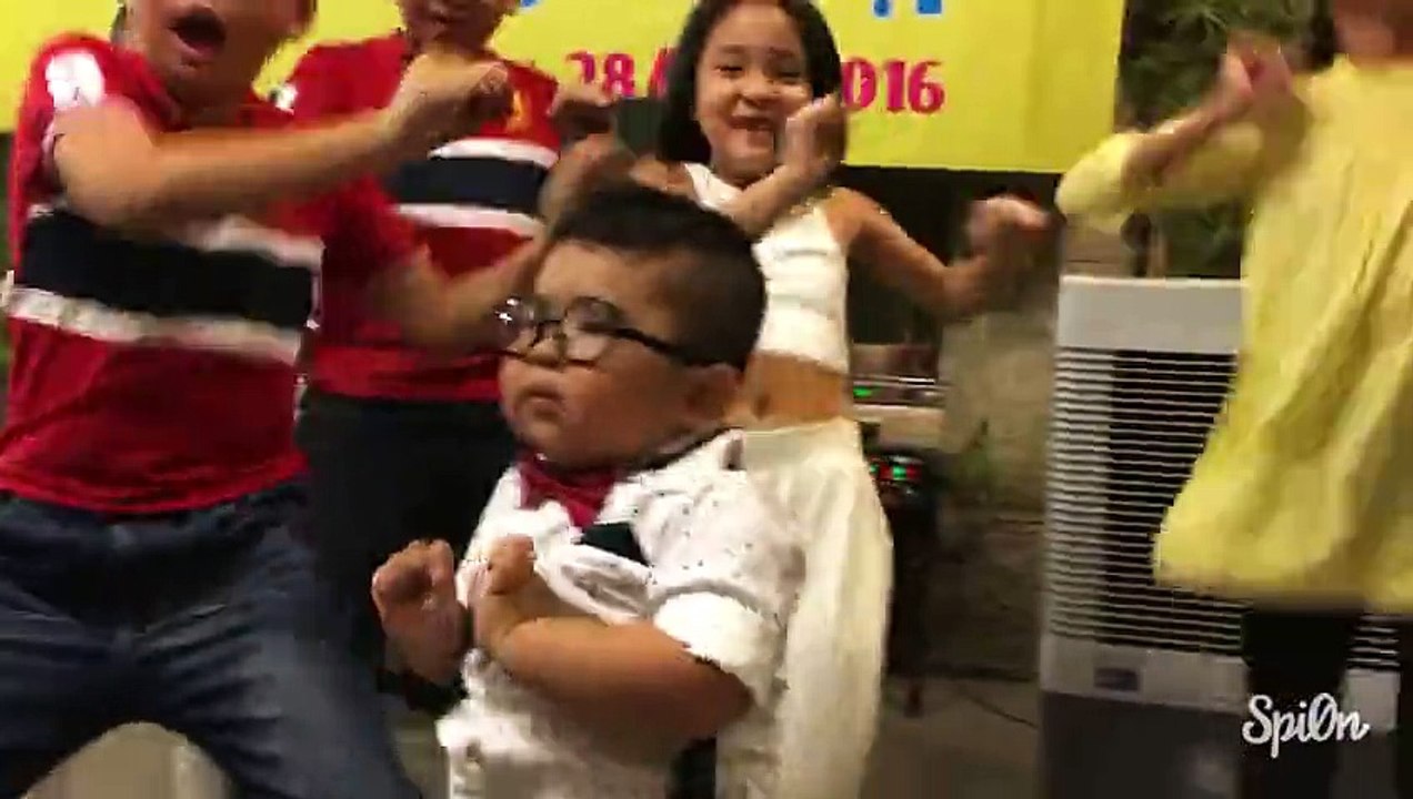 Sauriez-vous déhancher comme ce jeune asiatique ? Pure Talent !