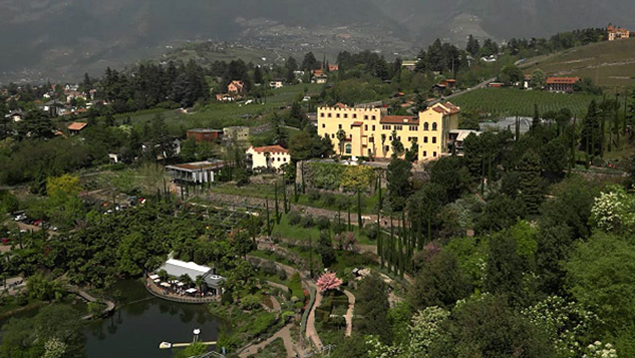 Südtirol - Trauttmansdorff – ein Schloss für Blumen und Bäume